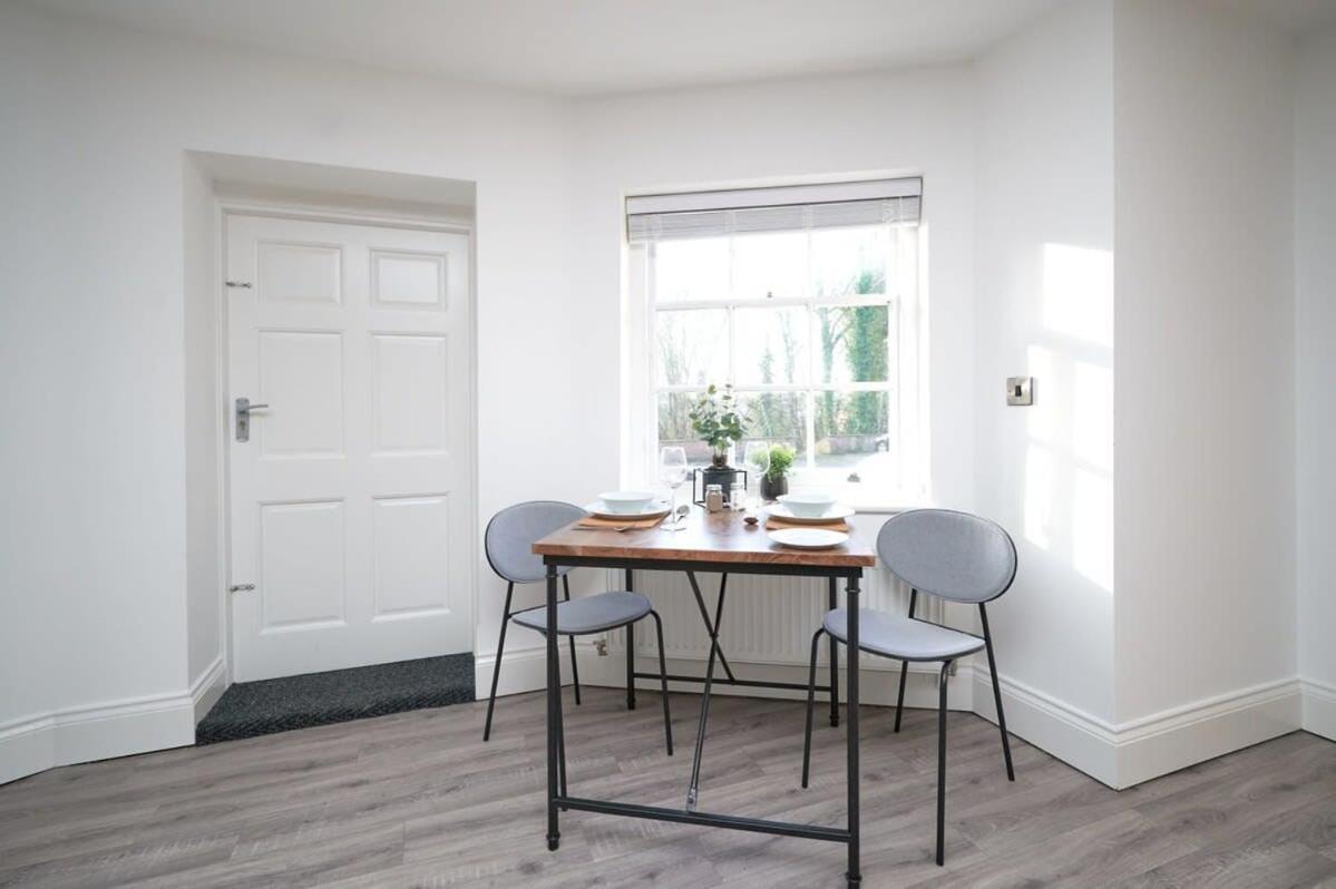 A Stylish Apartment With Parking In Preston Preston  Buitenkant foto